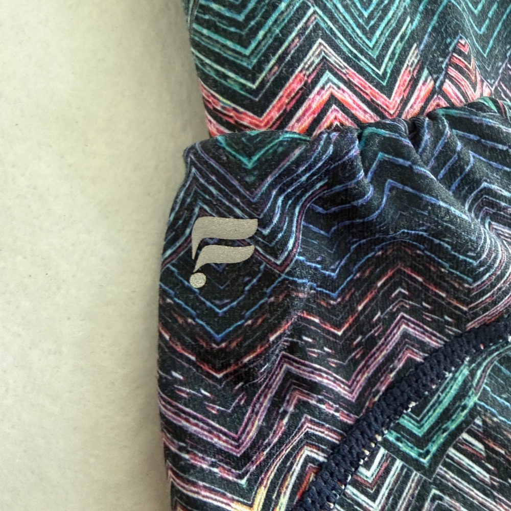 Fabletics 2-in-1 Athletic Shorts Women Small Multi-Color Chevron SO1827281-1942 - Picture 6 of 7
